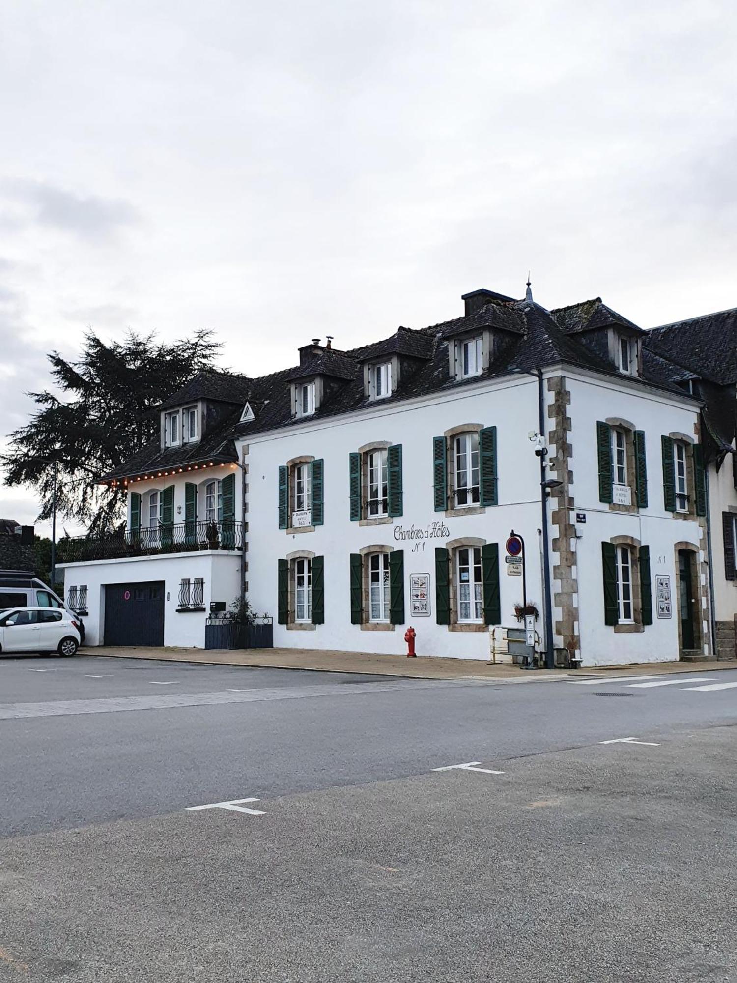 Chambres Dhotes Numero 1 Chateaulin Room photo